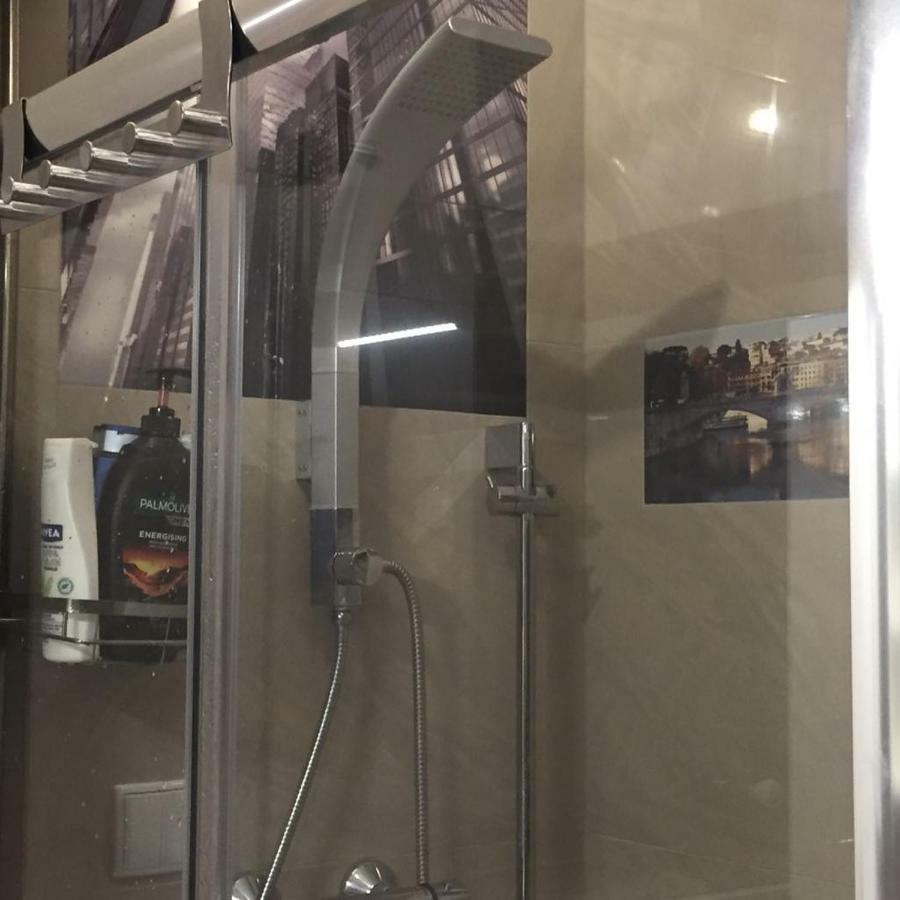 Apartmán Karmelek Varšava Exteriér fotografie