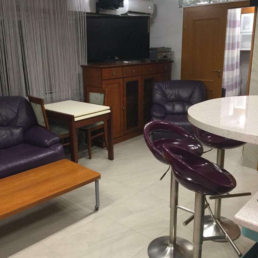 Apartmán Karmelek Varšava Exteriér fotografie
